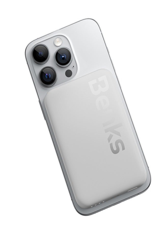 Benks Mαgsafe Power Bank 6000 mAh Magnetic Wireless Mini Power Bank Battery with USB C Cable, External MαgSafe Battery White - Image 1