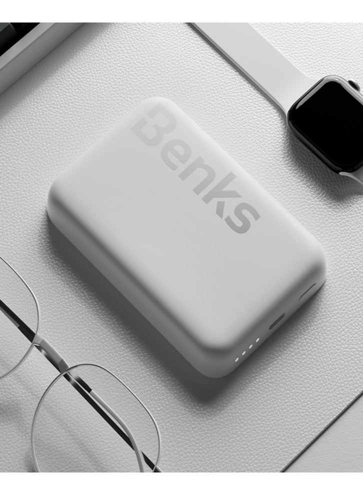 Benks Mαgsafe Power Bank 6000 mAh Magnetic Wireless Mini Power Bank Battery with USB C Cable, External MαgSafe Battery White - Image 3