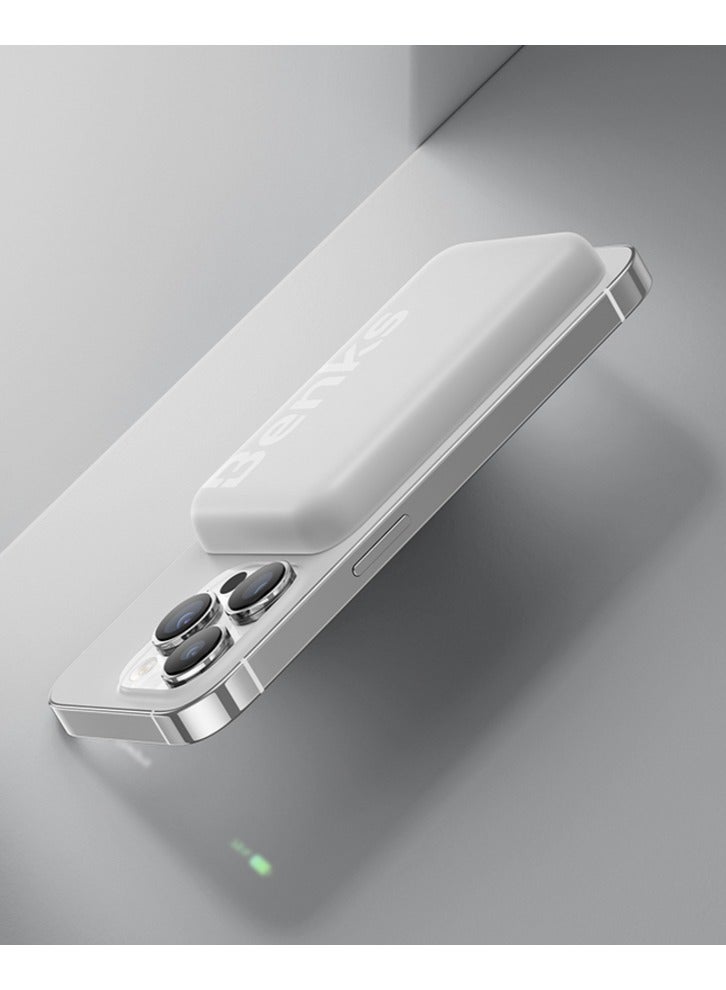 Benks Mαgsafe Power Bank 6000 mAh Magnetic Wireless Mini Power Bank Battery with USB C Cable, External MαgSafe Battery White - Image 4
