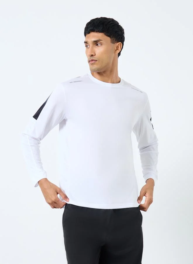 Styli Styli Pack of 3 - Reflective Print T-Shirt, Shorts and Track Pants