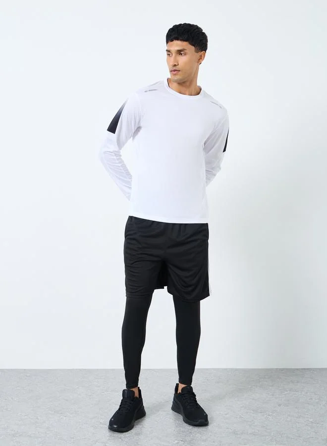 ستايلي اكتيف طقم ستايلي  قطع - تي شيرت بطبعة عاكسة وشورت وبنطلون رياضي