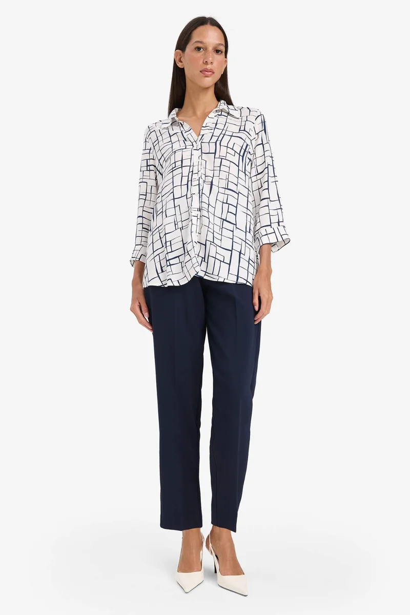 ديفاكتو Regular Fit Checkered Shirt