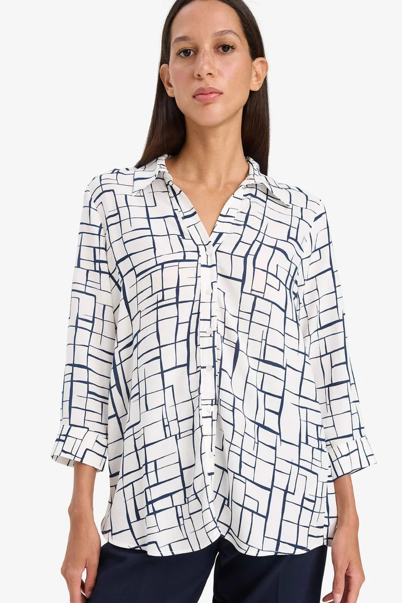 ديفاكتو Regular Fit Checkered Shirt