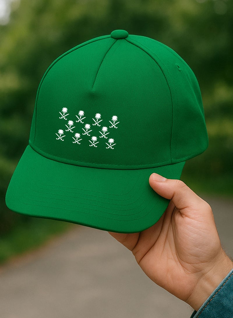 لوحة كاب مصنوع من القطن بتصميم لمناسبة اليوم الوطني السعودي وللتعبير عن حب الوطن في كل وقت - Image 3