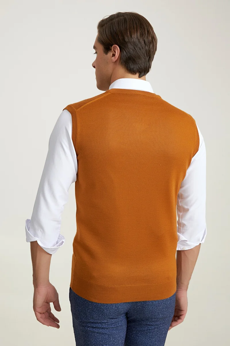 D'S DAMAT Regular Fit Hazelnut Brown Plain Knitted Sweater 9HF060636282D