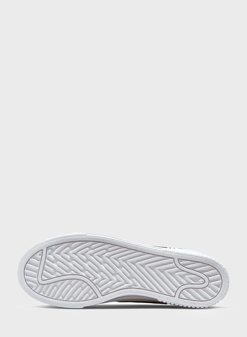 Nike أحذية نايك كورت ليجاسي ليفت للنساء - Image 4