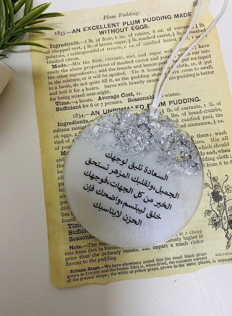 An elegant double-sided car pendant embroidered with silver leaf from luxurious resin - Image 3