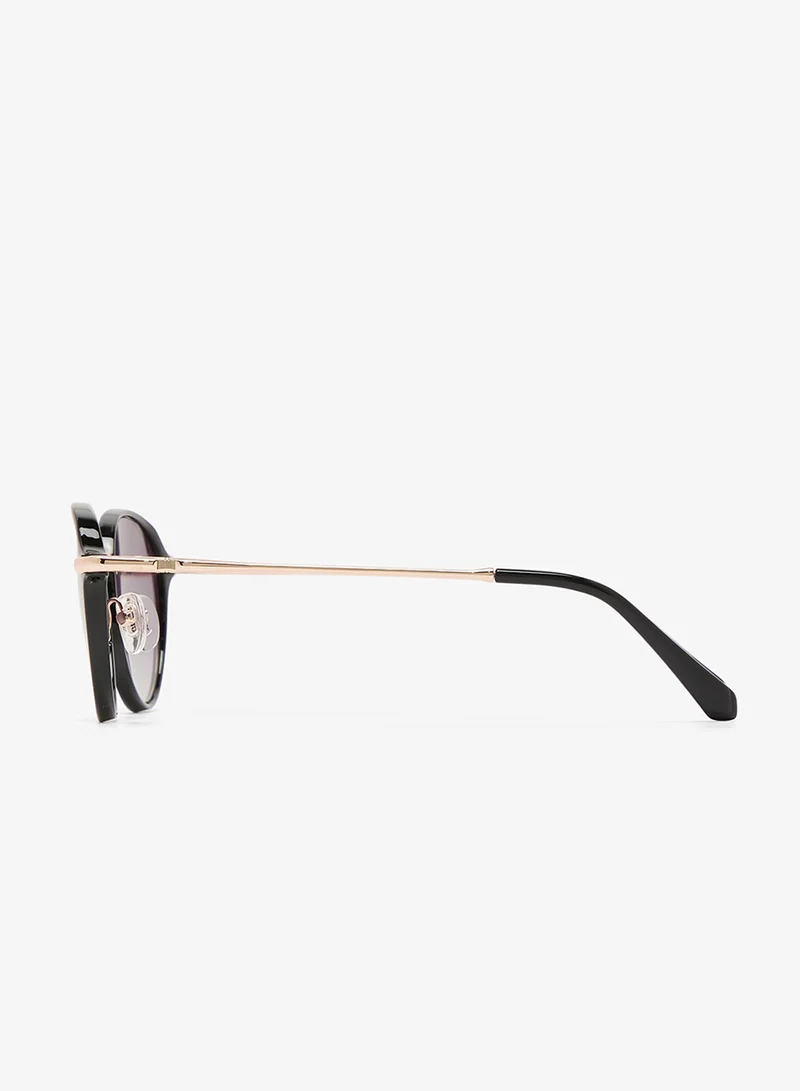 GUESS  Injected Shaped Sunglasses for Men | Best Price UAE