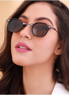 Haute Sauce Polarized Full Rim Square Sunglasses For Women  - Image 3