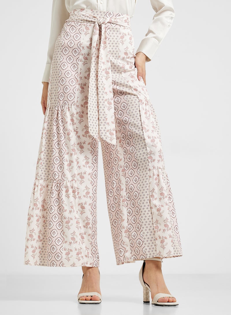 Printed Pants With Wiast Tie Up
