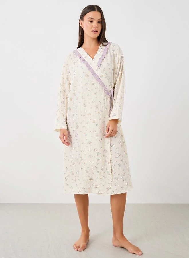 Styli Styli All-Over Floral Print Ruffled Detail Robe