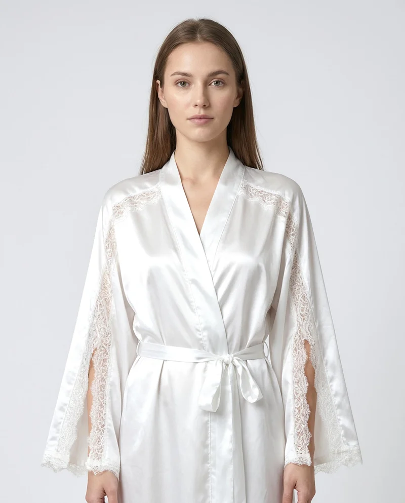 ايسلا اند ايفي Isla & Evie Satin Robe
