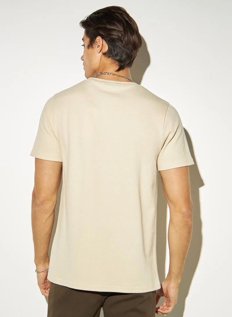 Iconic Iconic Popcorn Textured Crew Neck T-shirt with Short Sleeves