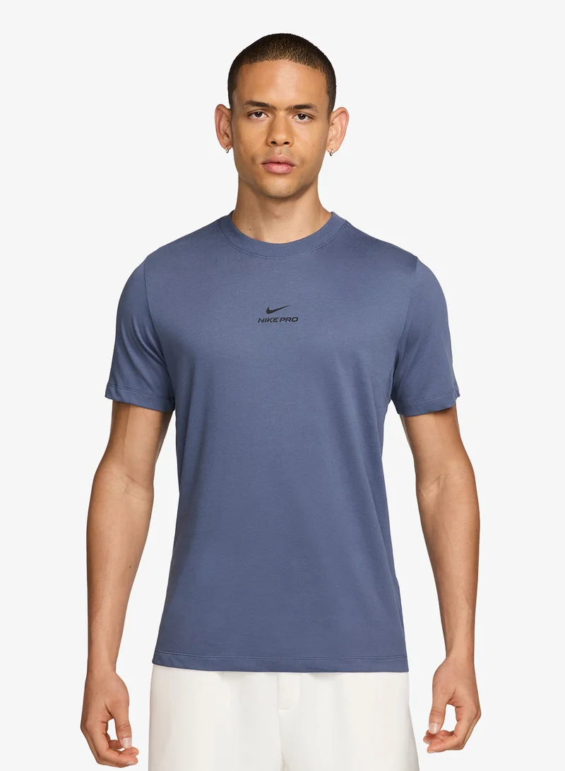 Nike Dri-Fit Standard Fit Pro T-Shirt