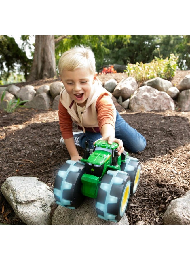 جون دير جرار Monster Treads Lightning Wheels Deluxe المضيء من John Deere Tractor Toys - جرار Monster Truck المضيء مع أضواء وأصوات قوس قزح متوسطة الحجم  - Image 2