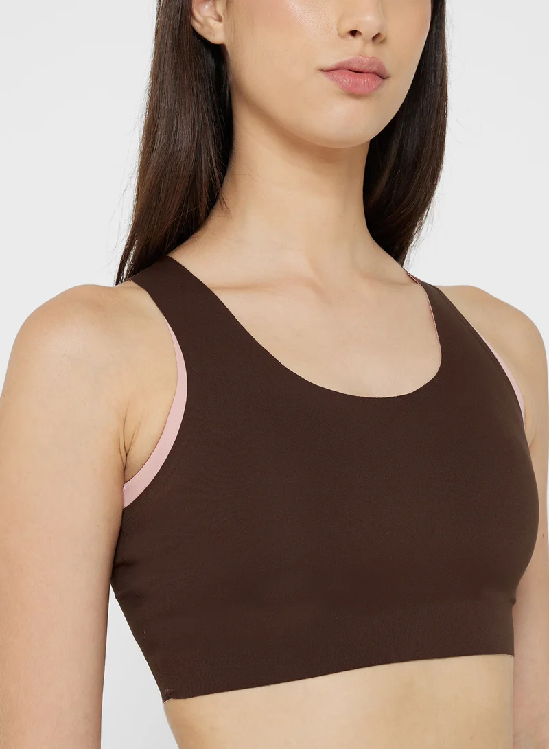 FRWD High Coverage Sports Bra with Back Clasp