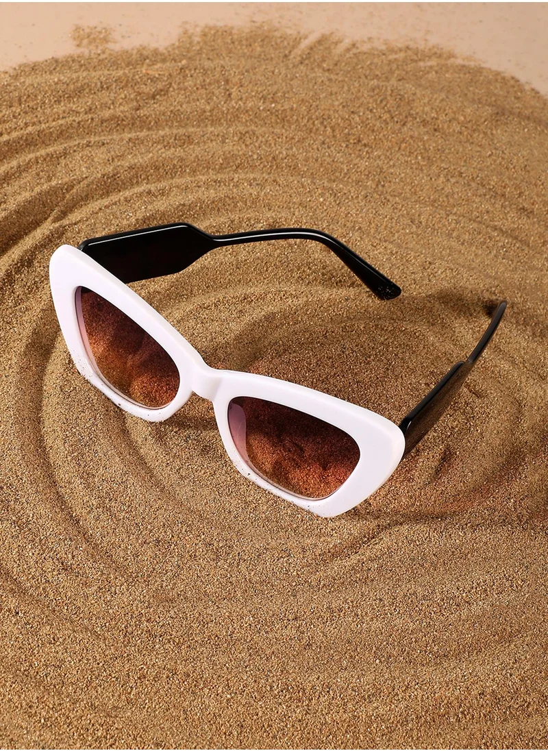 صوص هاوت The City Cateye Sunglasses - Daisy White