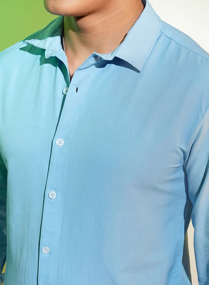 Campus Sutra Campus Sutra Men's Sky Blue Solid Basic Shirt For Casual Wear | Spread Collar | Long Sleeve | Button Closure | Shirt Crafted With Comfort Fit For Everyday Wear