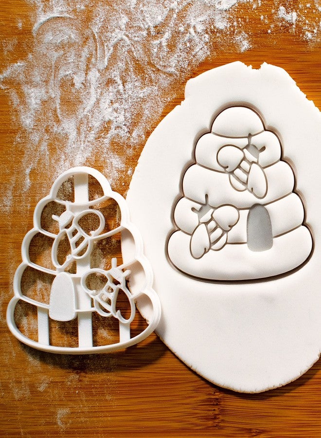 Bakerlogy قطاعة بسكويت على شكل خلية نحل مع نحل، قطعة واحدة - بيكرلوجي - Image 2