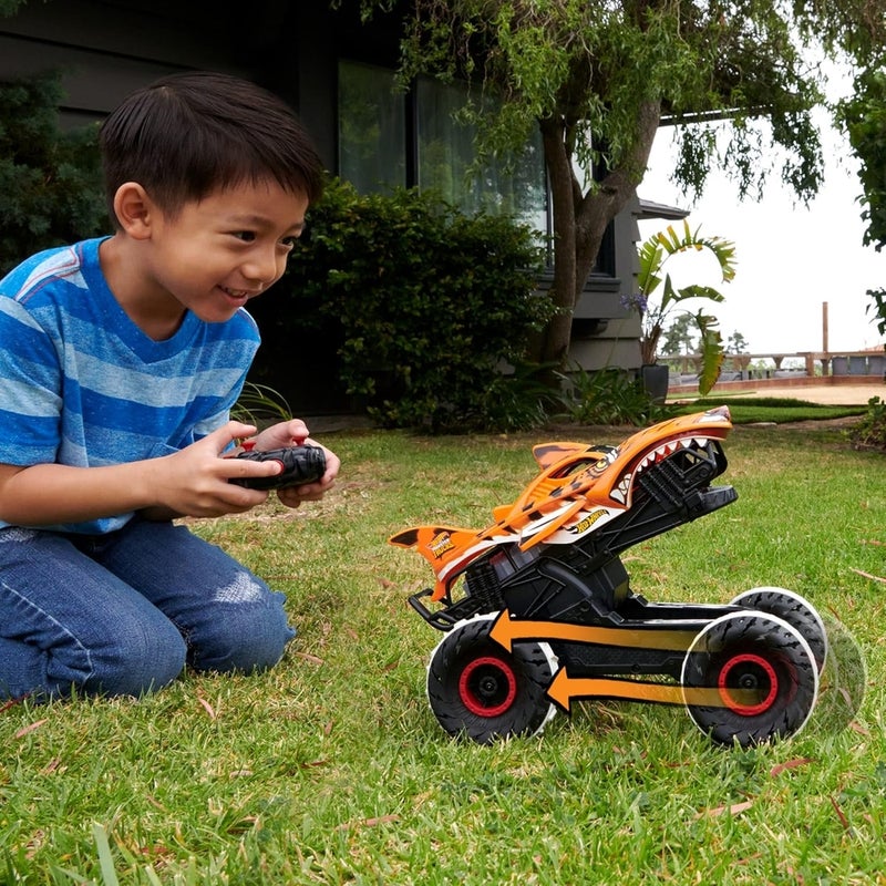 Mattel Games Mattel - Hot Wheels Monster Trucks Unstoppable Tiger Shark 1/15 with Remote Control - HGV87 - Image 4