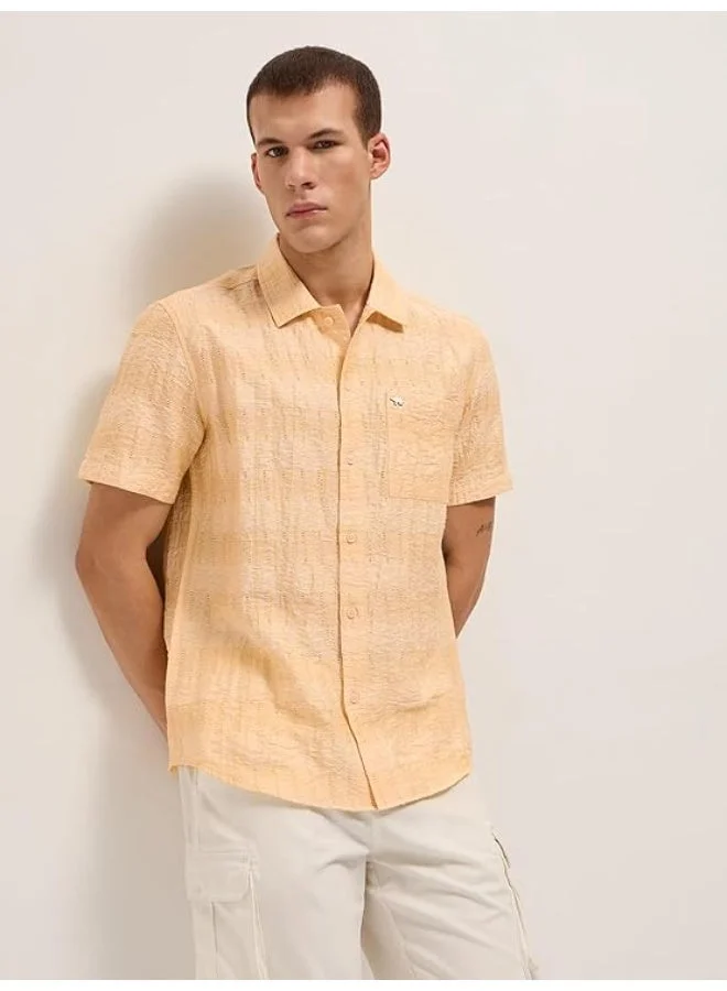 Men’s Classic Short Sleeve Casual Shirt – Lightweight, Breathable, and Designed for a Smart Yet Easygoing Look All Day Long
