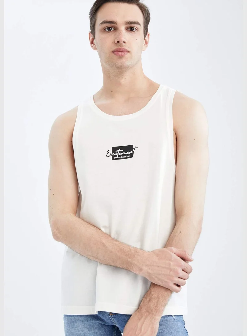 ديفاكتو Slim Fit Sleeveless Minimal Slogan Print Vest