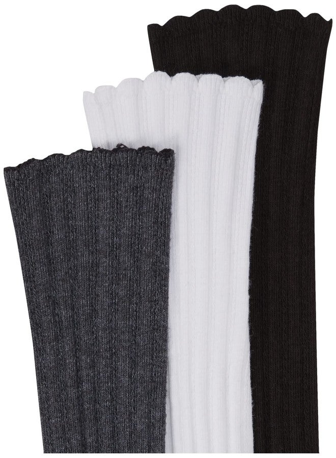 لا معنى جوارب نسائية من No nonsense بتصميم Scallop Pointelle Crew، تشكيلة متنوعة - عبوة من 9 أزواج، مقاس 4-10 أمريكي - Image 3