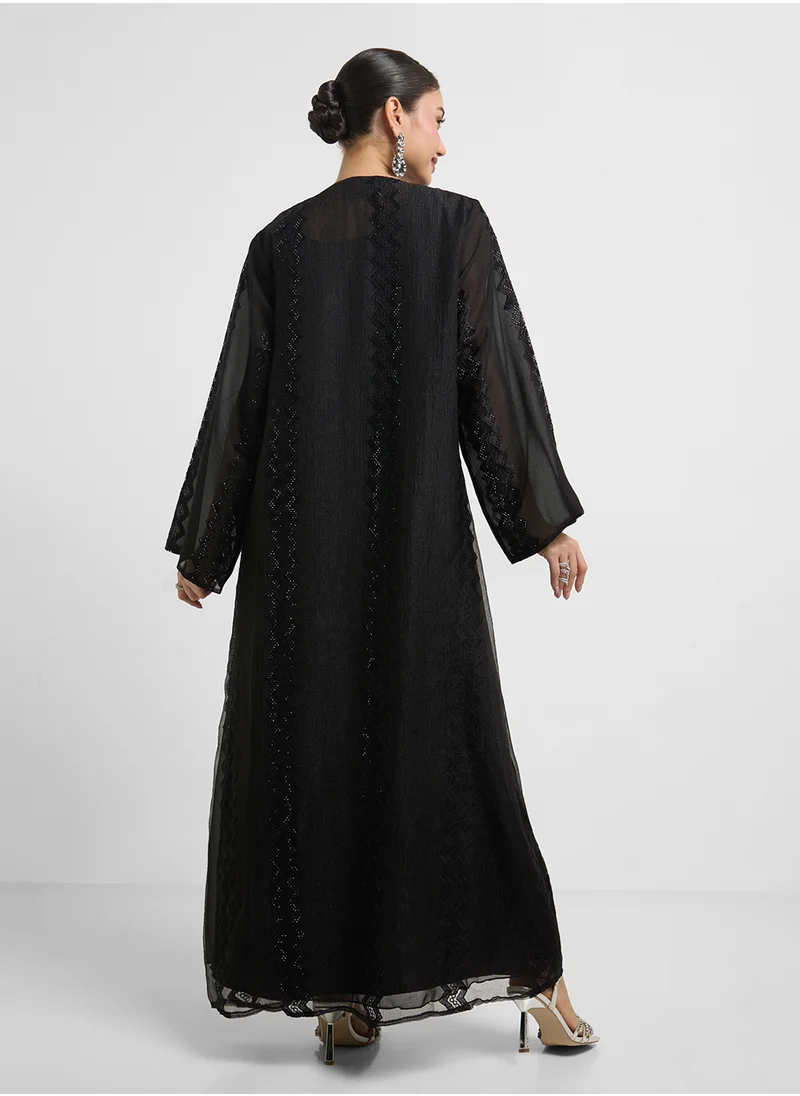 hayas closet crew-neck embroidered flared sleeve abaya
