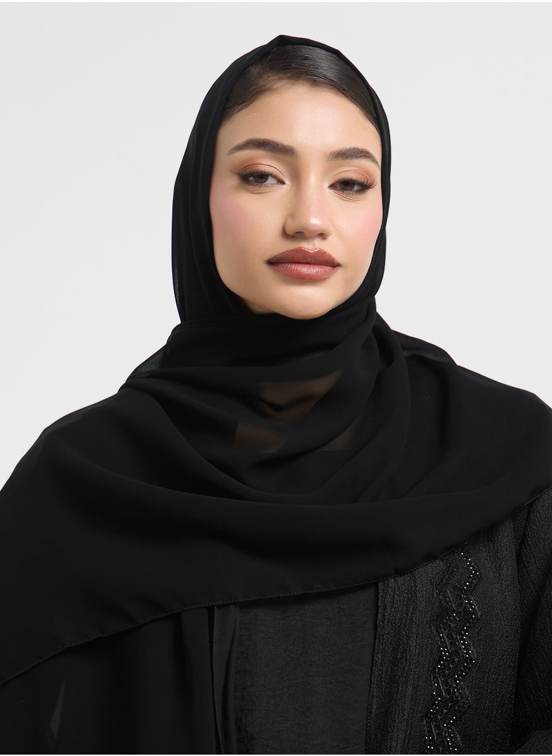 hayas closet crew-neck embroidered flared sleeve abaya  - Image 3
