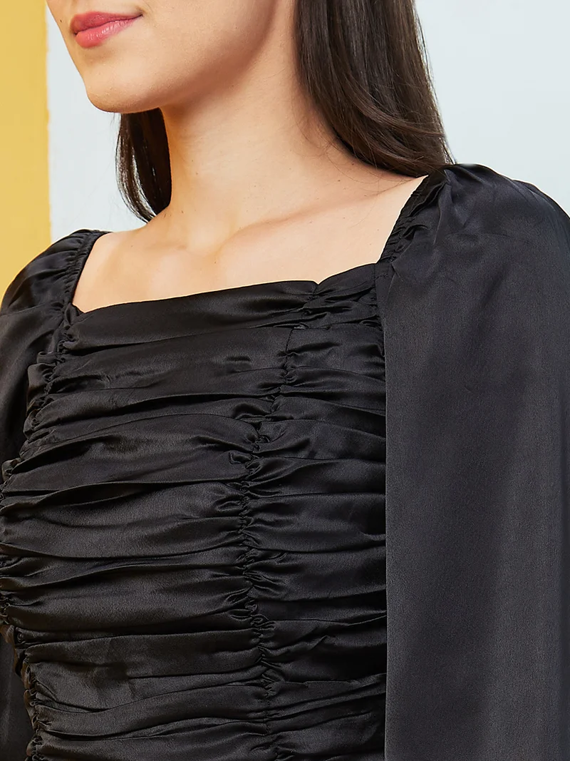 globus Women Black Square Neck Puff Sleeves Smocked Gathered Ruched Crop Top