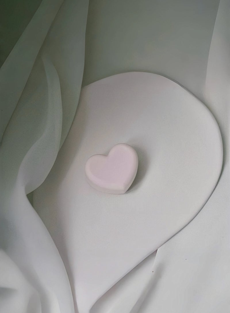 Paraphrase 2 Pieces of Handmade Car Air Vent Diffuser Clips –Elegant Pink Rose and Heart Design, Scented Car Air Freshener Accessory - Image 4