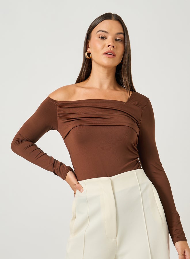 Styli Styli Asymmetric Neck Pleated Detail Bodysuit  - Image 3