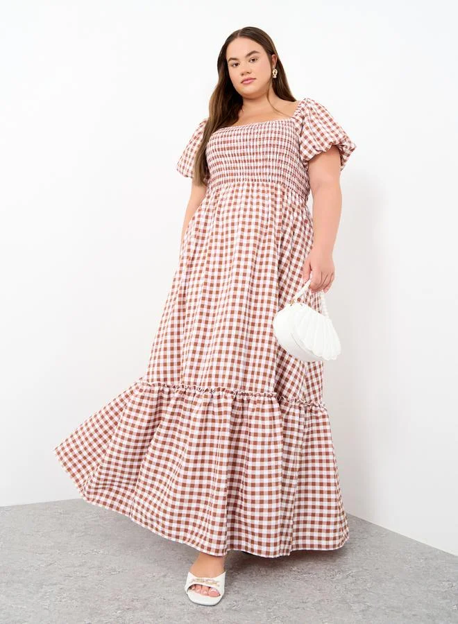 Styli Styli Plus Size Gingham Print Puff Sleeve Maxi Dress
