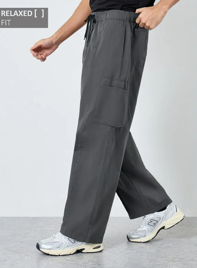 Styli Men Relaxed Fit Multi Pockets Cargo Pants