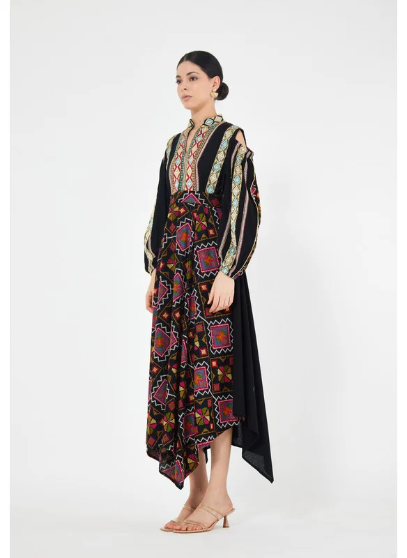 Thouq Mandarin Collar Embroidered Jalabiya