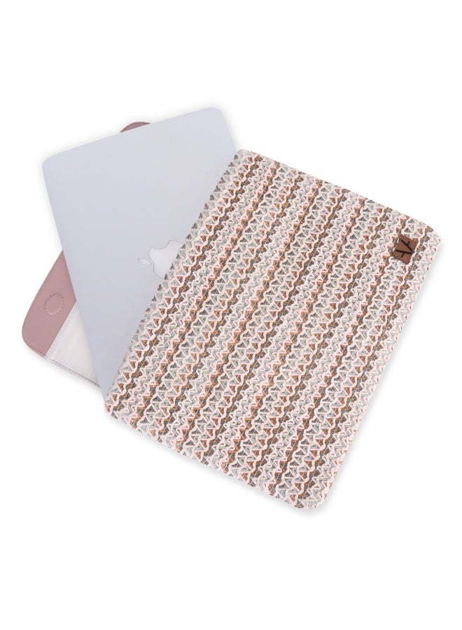 Avake Blush Bloom Raffia Lightweight Sustainable Laptop Sleeve Bag - Image 3