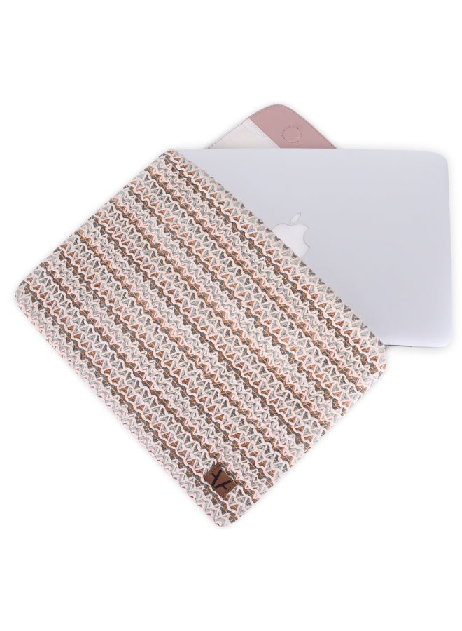 Avake Blush Bloom Raffia Lightweight Sustainable Laptop Sleeve Bag - Image 2