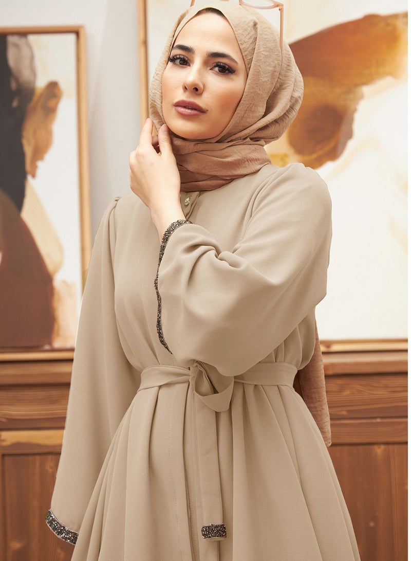 Modest Muslim Women's 2-Piece Set – Rhinestone Cuff & Belt, Loose Tunic Top with Flared Pants | Stylish Outfit for Work & Daily Wear  - Image 4
