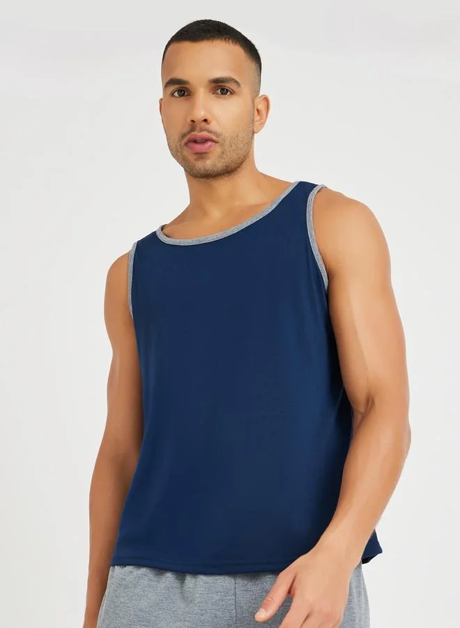 Styli Styli Solid Regular Fit Tank and Shorts Set