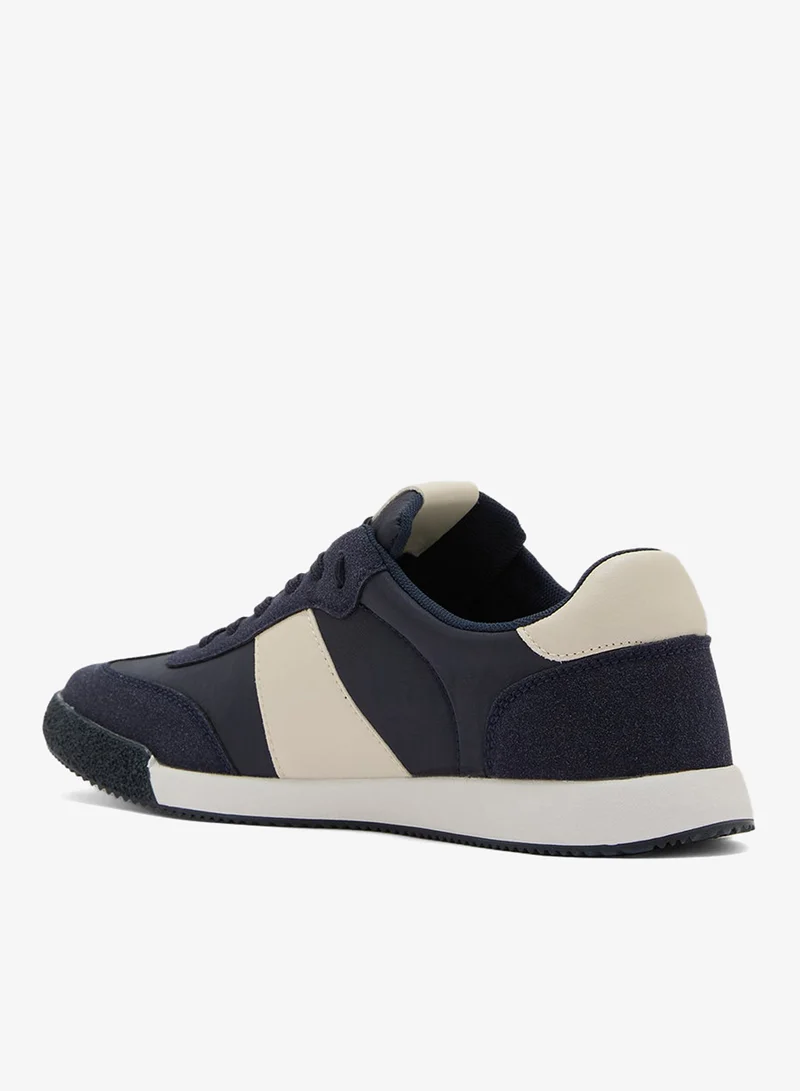 سفنتي فايف ريرو سنيكرز