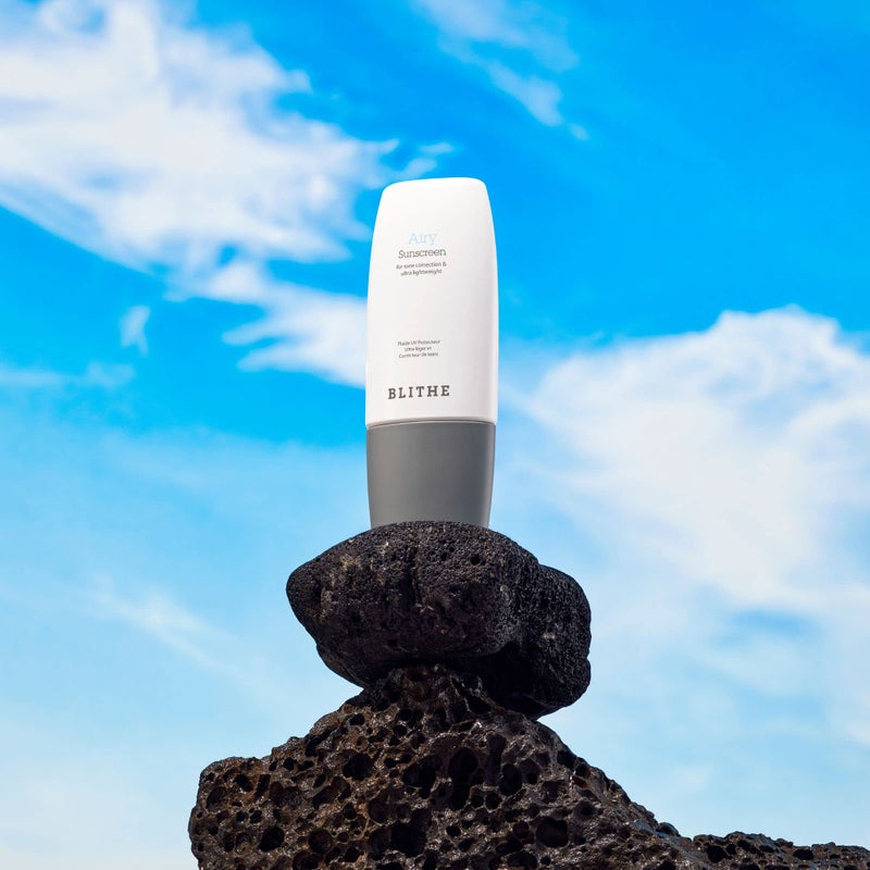 Blithe بلاث واقي شمس هوائي خفيف - واقي شمس كوري لتصحيح اللون، لمسة غير لامعة، التحكم في الزهم SPF 50+ PA++++ (1.69 أونصة) - Image 4