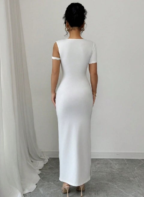 Shein SHEIN New Arrival Solid Color Asymmetric Shoulder Bodycon Mini Dress  | Best Price Egypt | Cairo, Giza