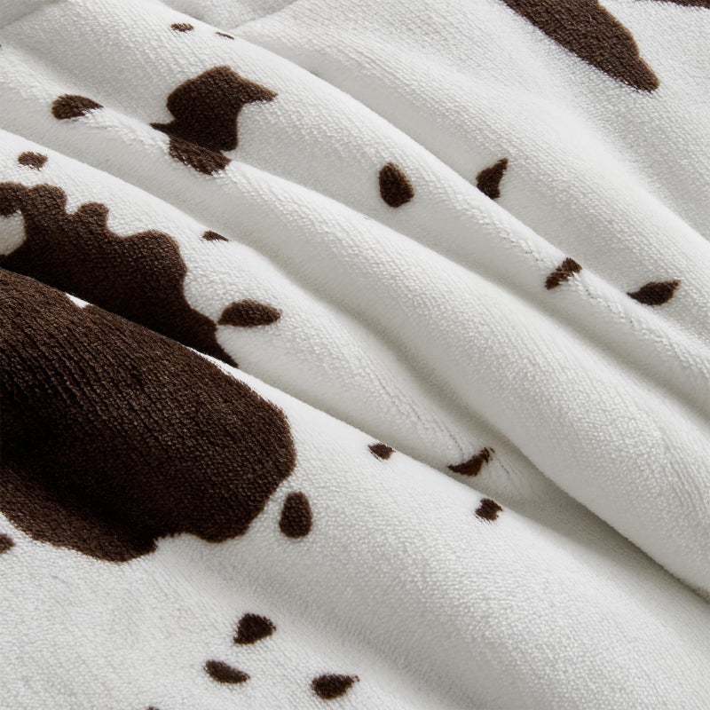 Petrichor Velvet Flannel Queen Comforter Set- Cow Print Western Style Blanket,Luxury Fuzzy Heavy Bedding Set, 3 Pieces Plush Winter Bed Set with Comforter (90"x90") & 2 Pillow Shams (20"x26") - Image 5