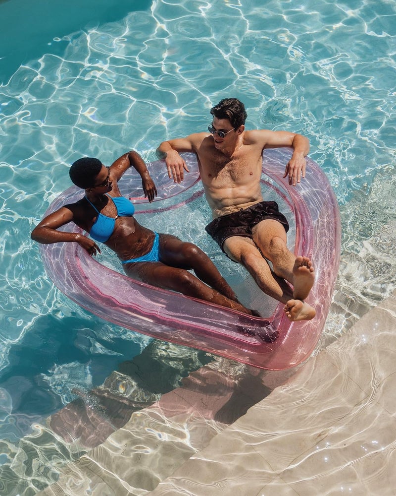 FUNBOY FUNBOY Original Clear Heart Water Hammock with Mesh Pool Float Perfect for Summer Pool Parties  - Image 3