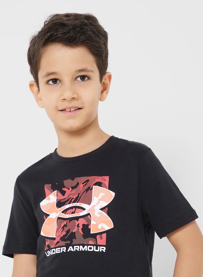 UNDER ARMOUR Boys' Box Logo Camo Short Sleeve T-Shirt