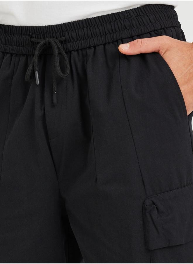 Styli Styli Men Black Solid Cotton Twill Utility Relaxed Joggers with Multi Pockets  - Image 3