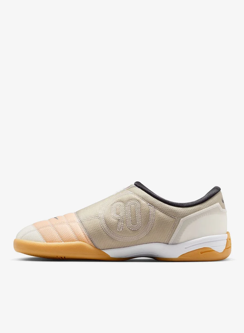 نايكي تي  أوب