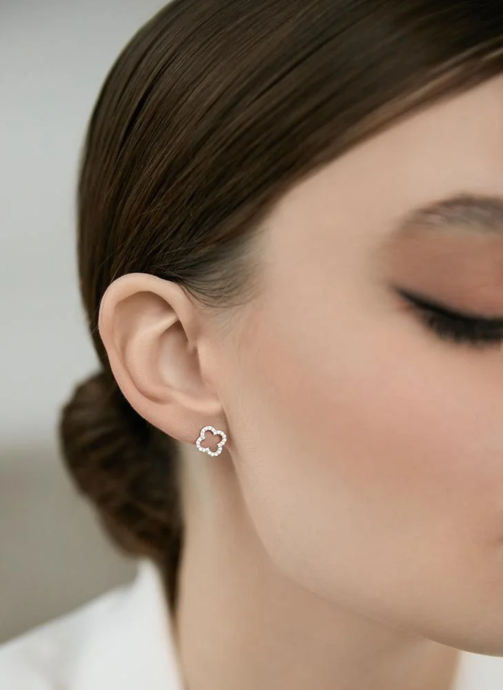 مومنت أقراط مومنت