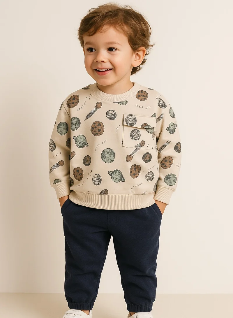 ديركجي "Boys Planet Cargo Fleece Tracksuit – Cream &amp; Navy 2-Piece Set "