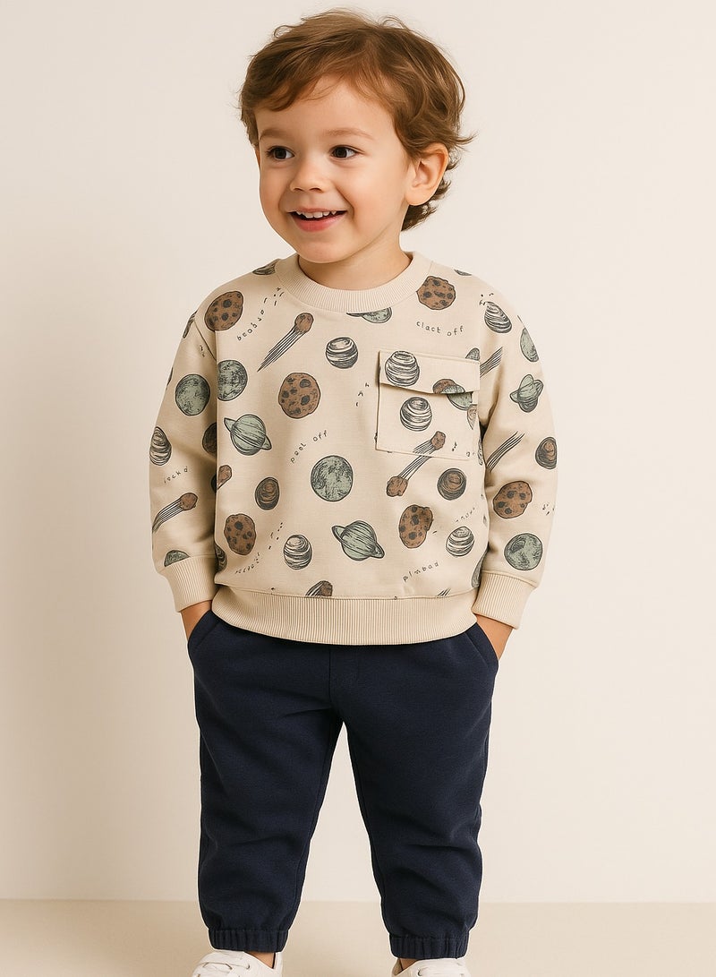 ديركجي بدلة رياضية صوفية للأولاد من بويز بلانيت - طقم من قطعتين باللون الكريمي والكحلي - Image 1